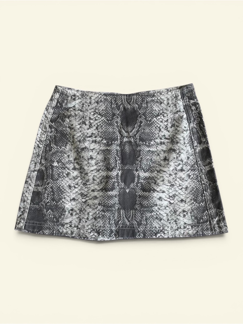 NWOT Urban Outfitters BDG Snakeskin Mini Skirt Grey Black Animal Print Size S